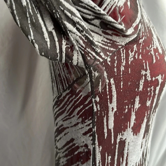 XS34 Bcbgeneration sheer patterned long sleeve - Picture 4 of 10